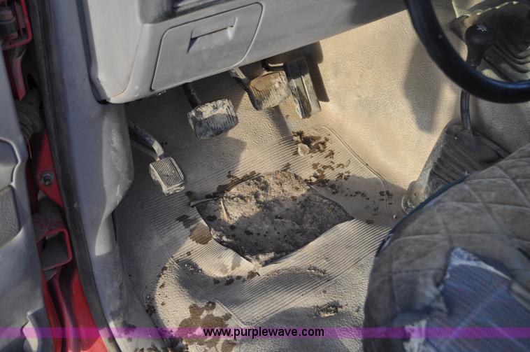 image for item C3338 1995 Ford F250 pickup truck