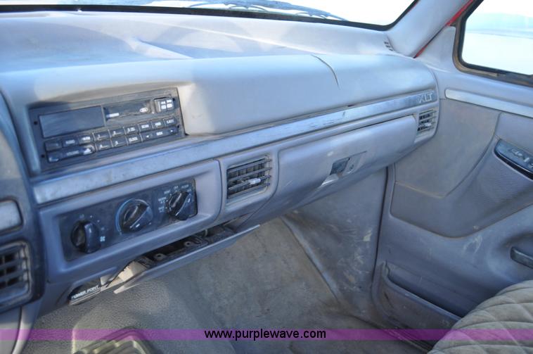 image for item C3338 1995 Ford F250 pickup truck