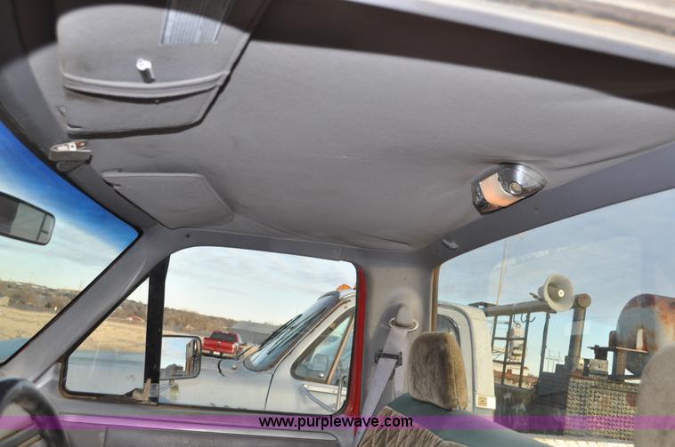 image for item C3338 1995 Ford F250 pickup truck