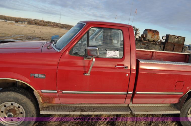 image for item C3338 1995 Ford F250 pickup truck
