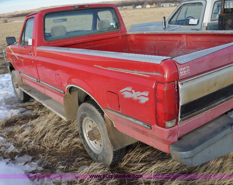 image for item C3338 1995 Ford F250 pickup truck