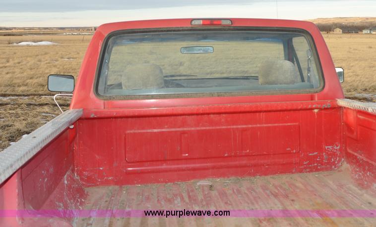 image for item C3338 1995 Ford F250 pickup truck