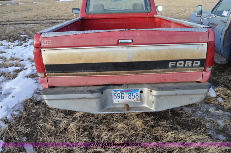 image for item C3338 1995 Ford F250 pickup truck
