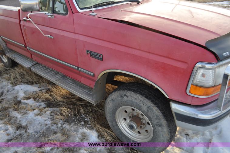 image for item C3338 1995 Ford F250 pickup truck