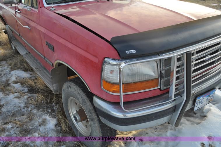 image for item C3338 1995 Ford F250 pickup truck