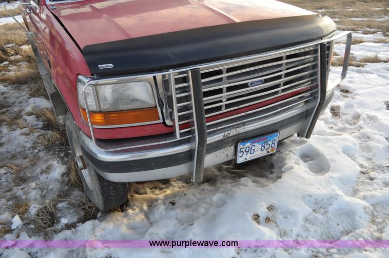 image for item C3338 1995 Ford F250 pickup truck