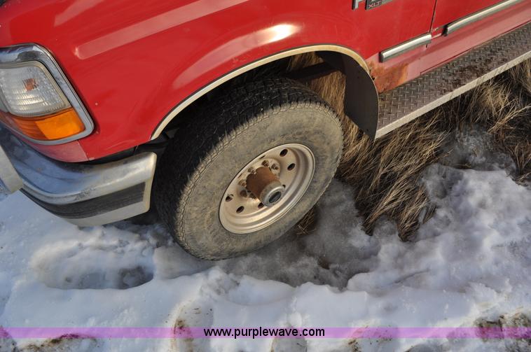 image for item C3338 1995 Ford F250 pickup truck