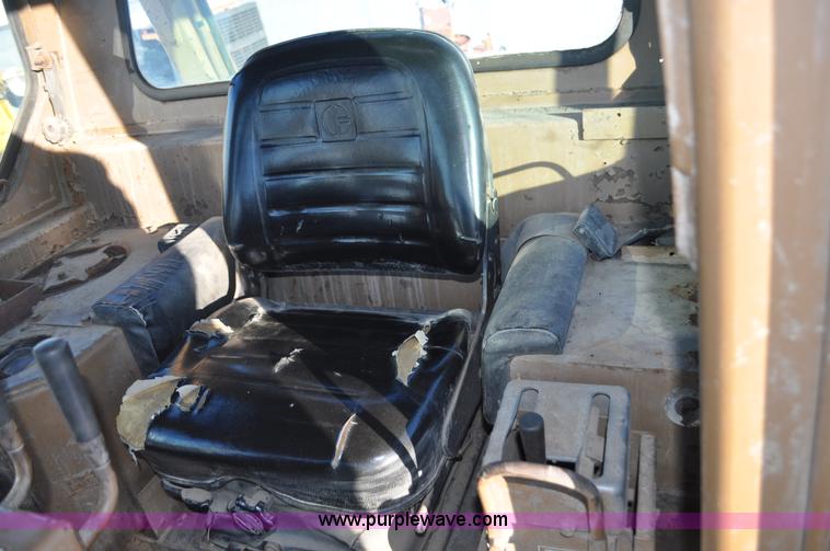 image for item C3339 1978 Caterpillar D9H dozer