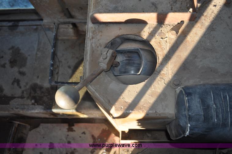 image for item C3339 1978 Caterpillar D9H dozer