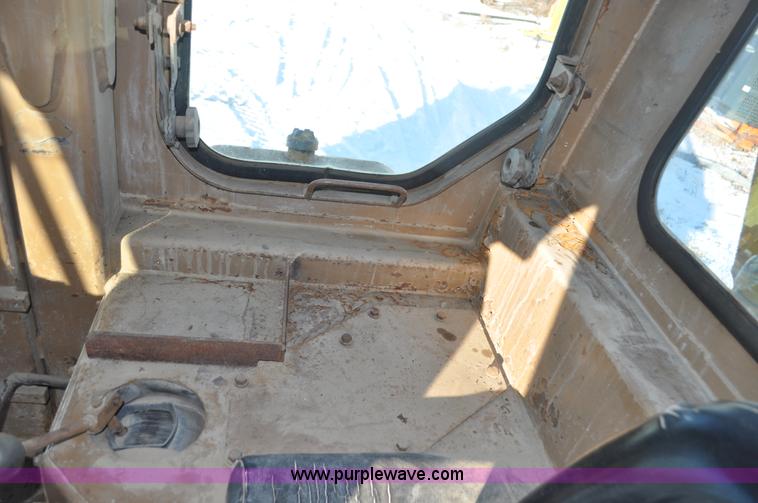 image for item C3339 1978 Caterpillar D9H dozer