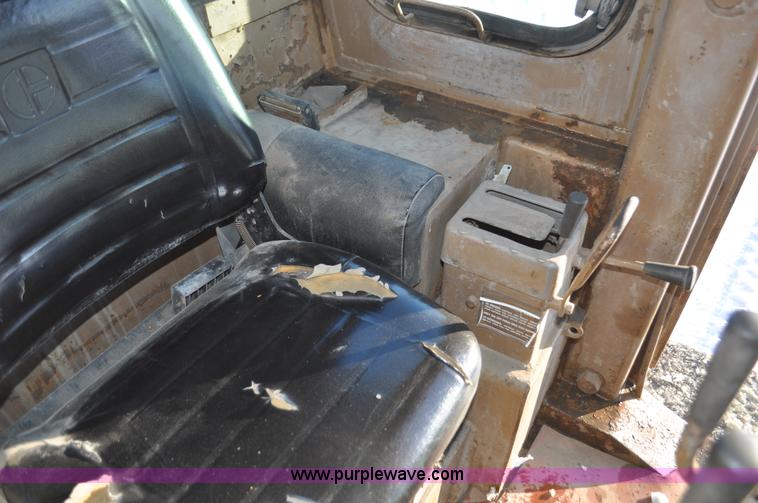 image for item C3339 1978 Caterpillar D9H dozer