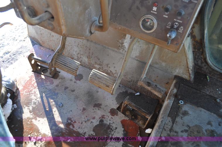 image for item C3339 1978 Caterpillar D9H dozer