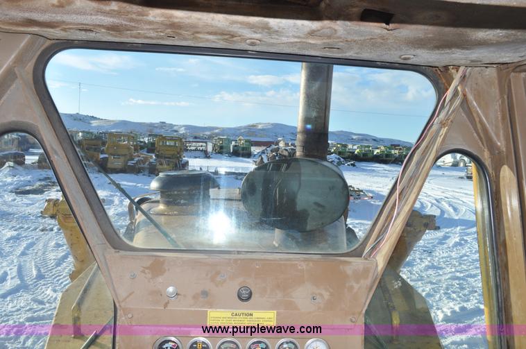image for item C3339 1978 Caterpillar D9H dozer