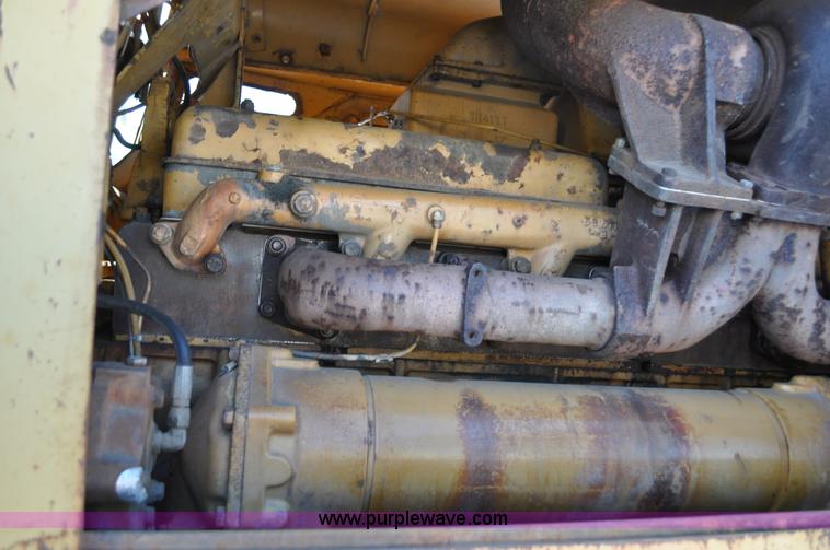 image for item C3339 1978 Caterpillar D9H dozer