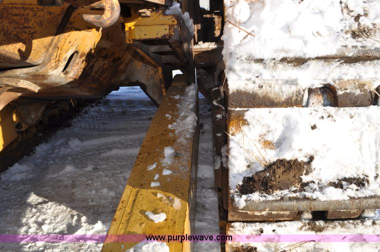 image for item C3339 1978 Caterpillar D9H dozer
