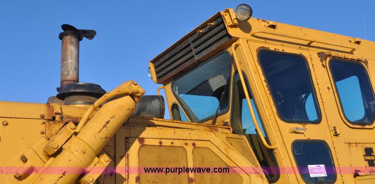 image for item C3339 1978 Caterpillar D9H dozer