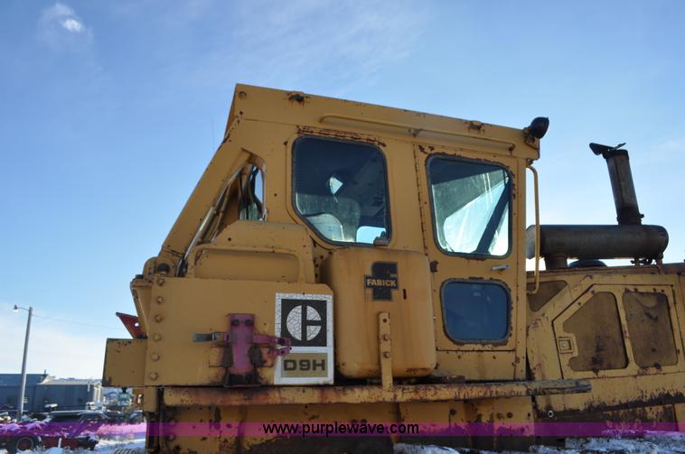 image for item C3339 1978 Caterpillar D9H dozer