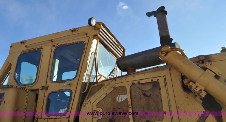 image for item C3339 1978 Caterpillar D9H dozer