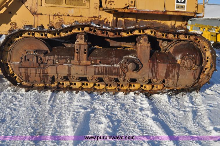 image for item C3339 1978 Caterpillar D9H dozer