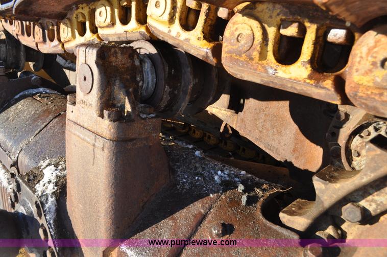 image for item C3339 1978 Caterpillar D9H dozer