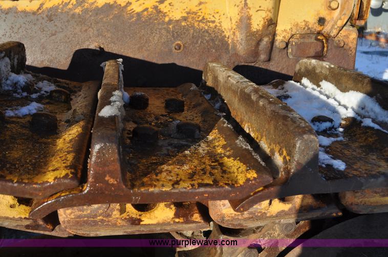 image for item C3339 1978 Caterpillar D9H dozer