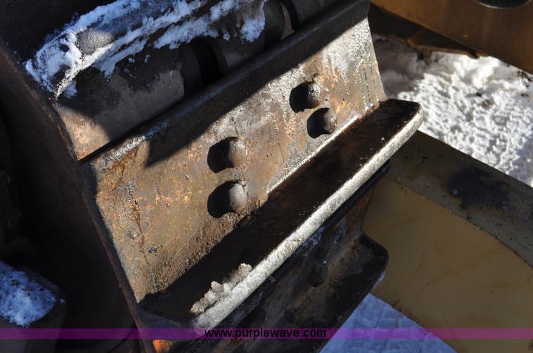 image for item C3339 1978 Caterpillar D9H dozer