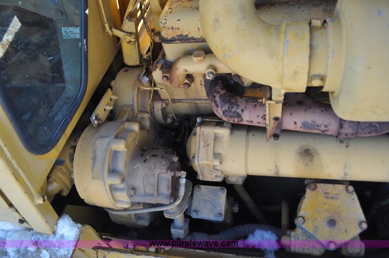 image for item C3340 1976 Caterpillar D9H dozer