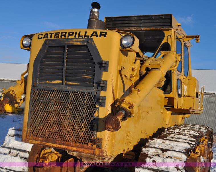 image for item C3340 1976 Caterpillar D9H dozer