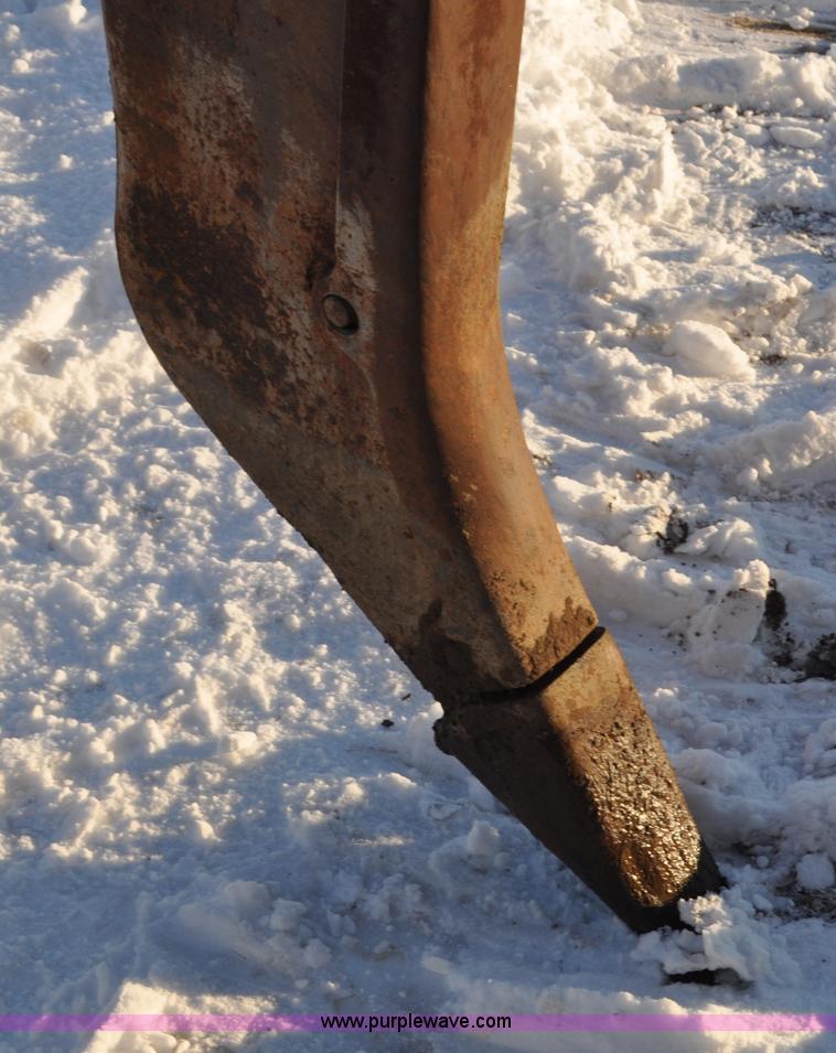 image for item C3340 1976 Caterpillar D9H dozer