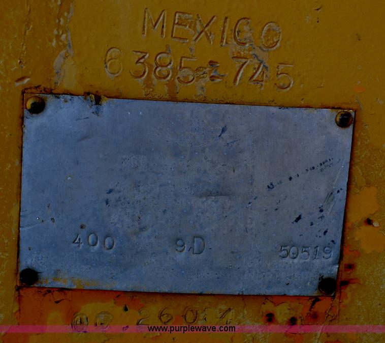 image for item C3340 1976 Caterpillar D9H dozer