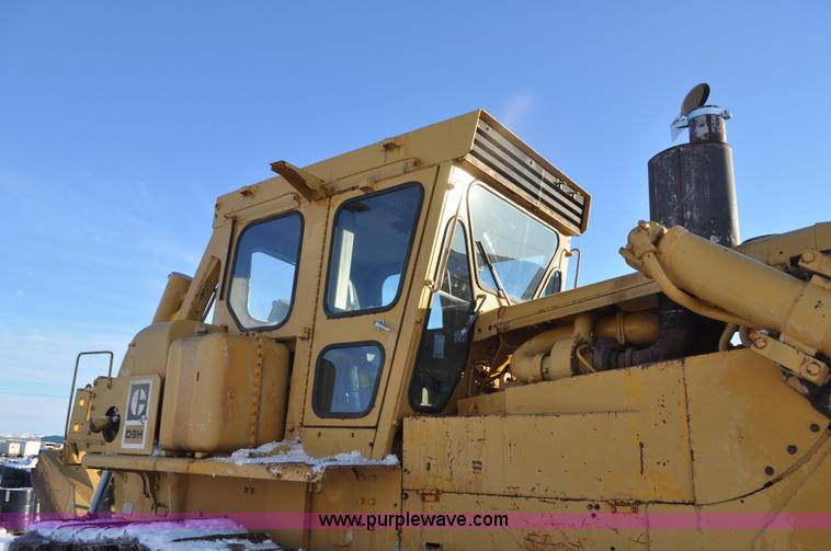 image for item C3340 1976 Caterpillar D9H dozer
