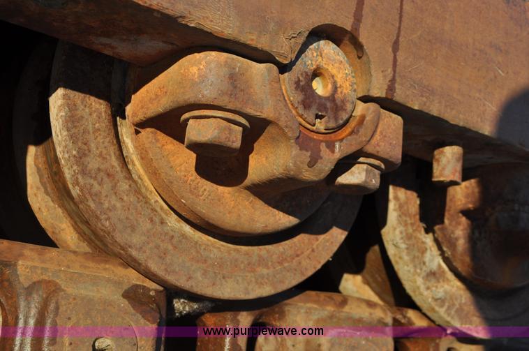 image for item C3340 1976 Caterpillar D9H dozer