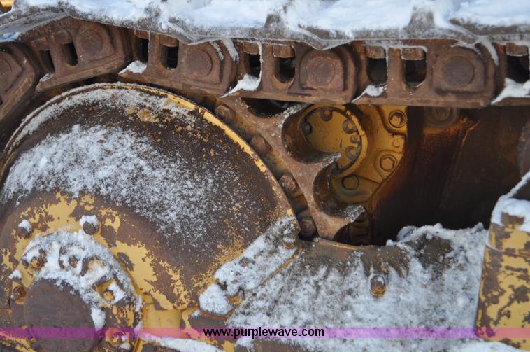 image for item C3340 1976 Caterpillar D9H dozer