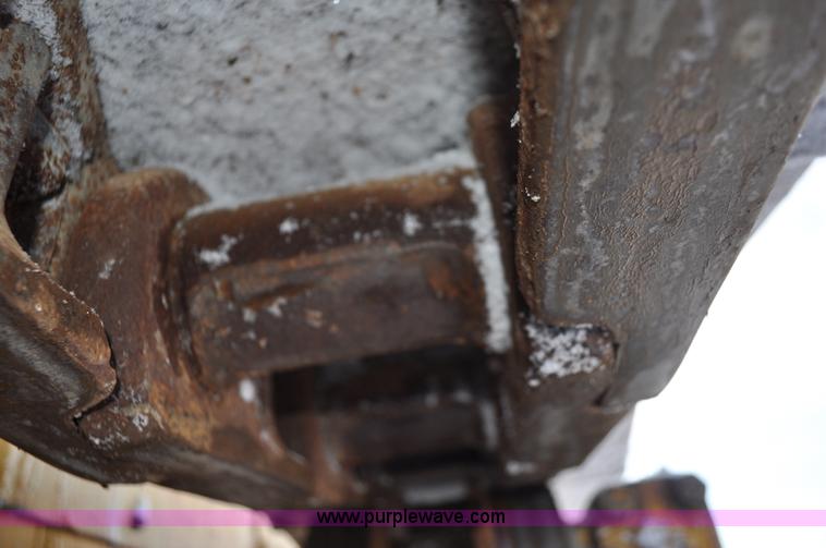 image for item C3340 1976 Caterpillar D9H dozer