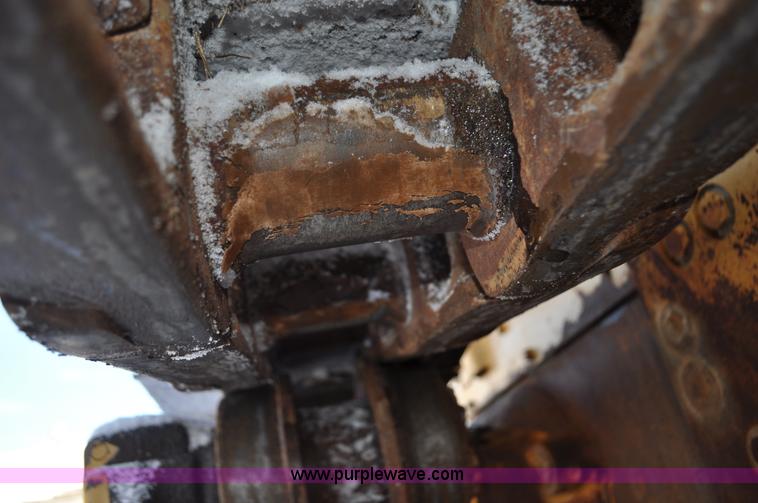 image for item C3340 1976 Caterpillar D9H dozer