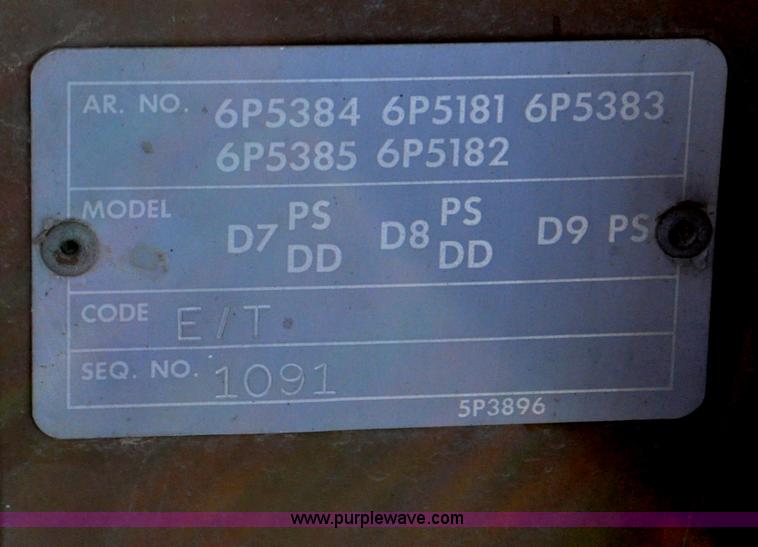 image for item C3340 1976 Caterpillar D9H dozer