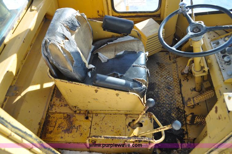 image for item C3341 1975 Caterpillar 824B articulated wheel dozer