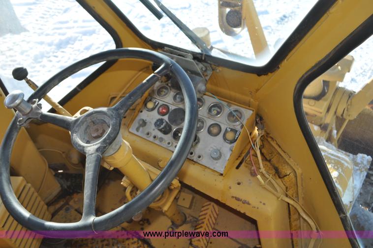 image for item C3341 1975 Caterpillar 824B articulated wheel dozer