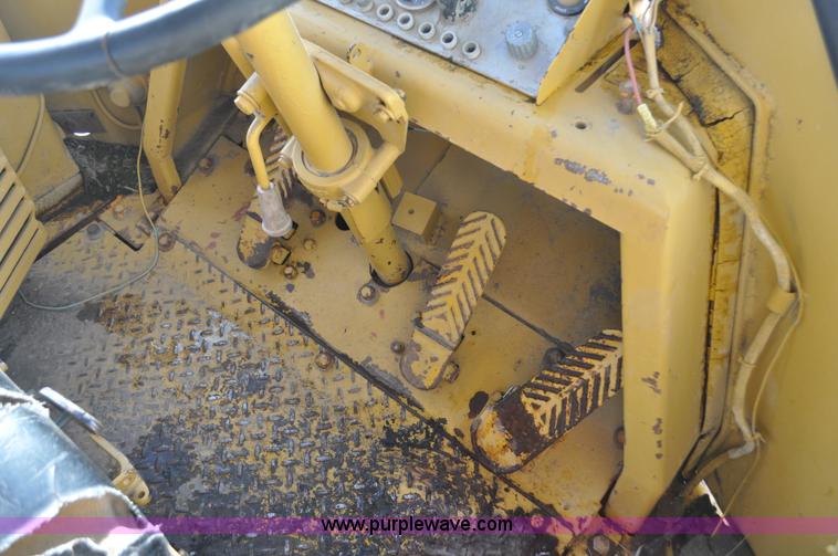 image for item C3341 1975 Caterpillar 824B articulated wheel dozer