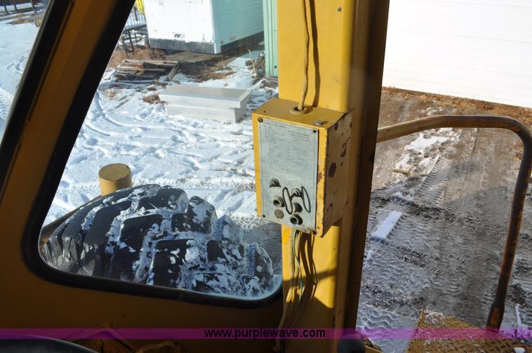 image for item C3341 1975 Caterpillar 824B articulated wheel dozer