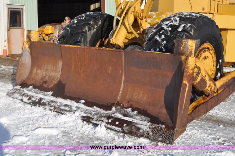 image for item C3341 1975 Caterpillar 824B articulated wheel dozer