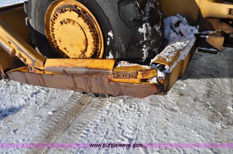 image for item C3341 1975 Caterpillar 824B articulated wheel dozer