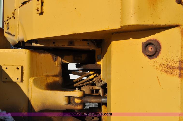 image for item C3341 1975 Caterpillar 824B articulated wheel dozer