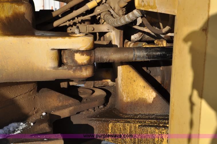 image for item C3341 1975 Caterpillar 824B articulated wheel dozer