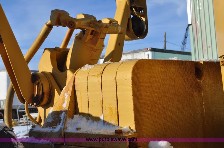 image for item C3341 1975 Caterpillar 824B articulated wheel dozer