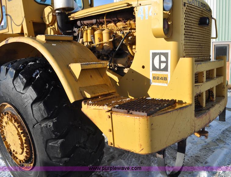 image for item C3341 1975 Caterpillar 824B articulated wheel dozer