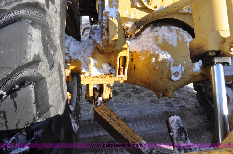 image for item C3341 1975 Caterpillar 824B articulated wheel dozer