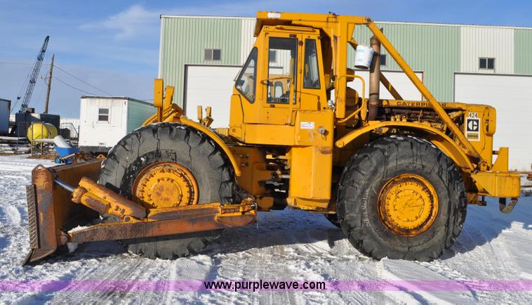 image for item C3342 1970 Caterpillar 824B articulated wheel dozer