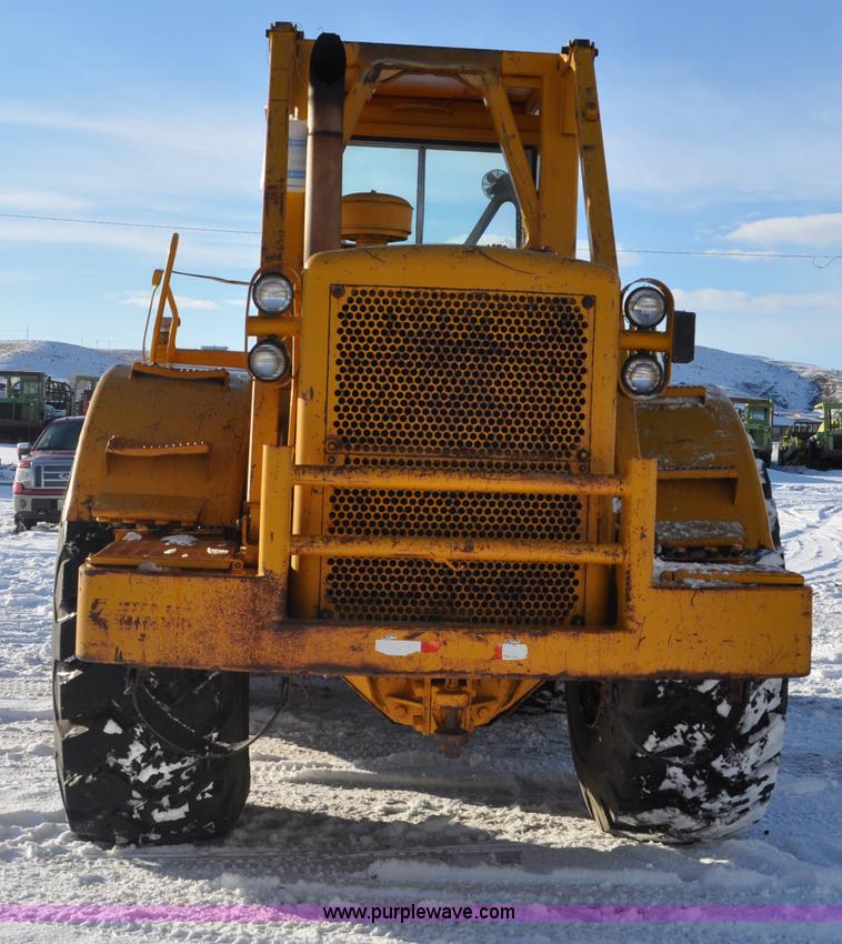 image for item C3342 1970 Caterpillar 824B articulated wheel dozer