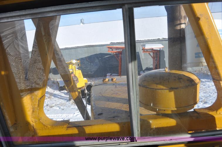 image for item C3342 1970 Caterpillar 824B articulated wheel dozer